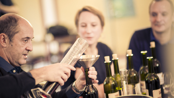In der Wine Making Academy® kredenzen die Teilnehmer ihre eigene Cuvée