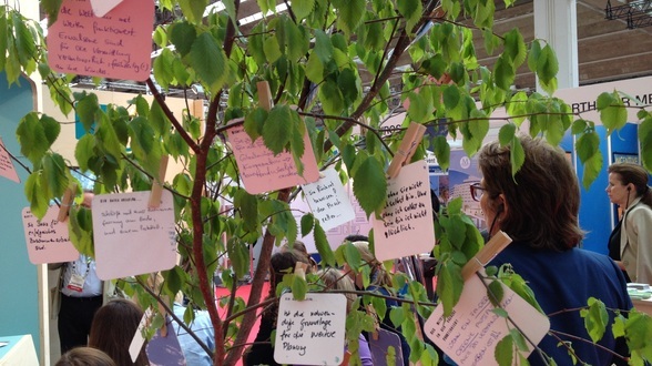 Der "Dialogbaum" trägt Früchte; Foto: MICE Club